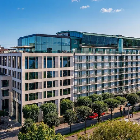 Le Meridien Hamburg-3